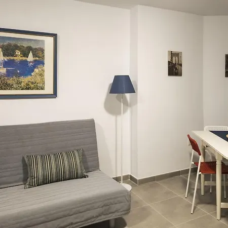 Full Center Of Americas, Renovated, High Floor